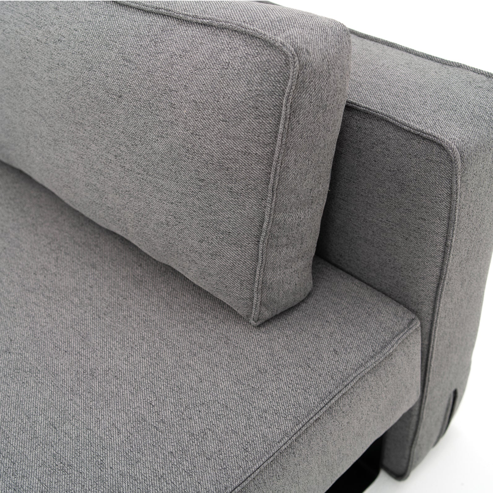 Sofa Nomi w tkaninie Faro
